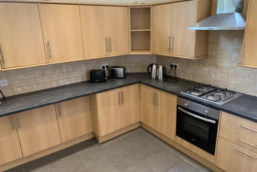 5 bed house, Raddlebarn Road, Selly Park, Birmingham, B296HQ - Image 1